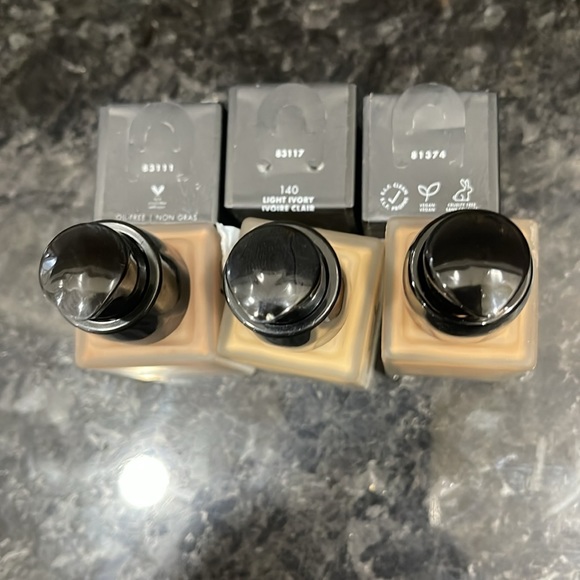 Elf Flawless Satin Foundation 3 Shades Bundle - Picture 8 of 13